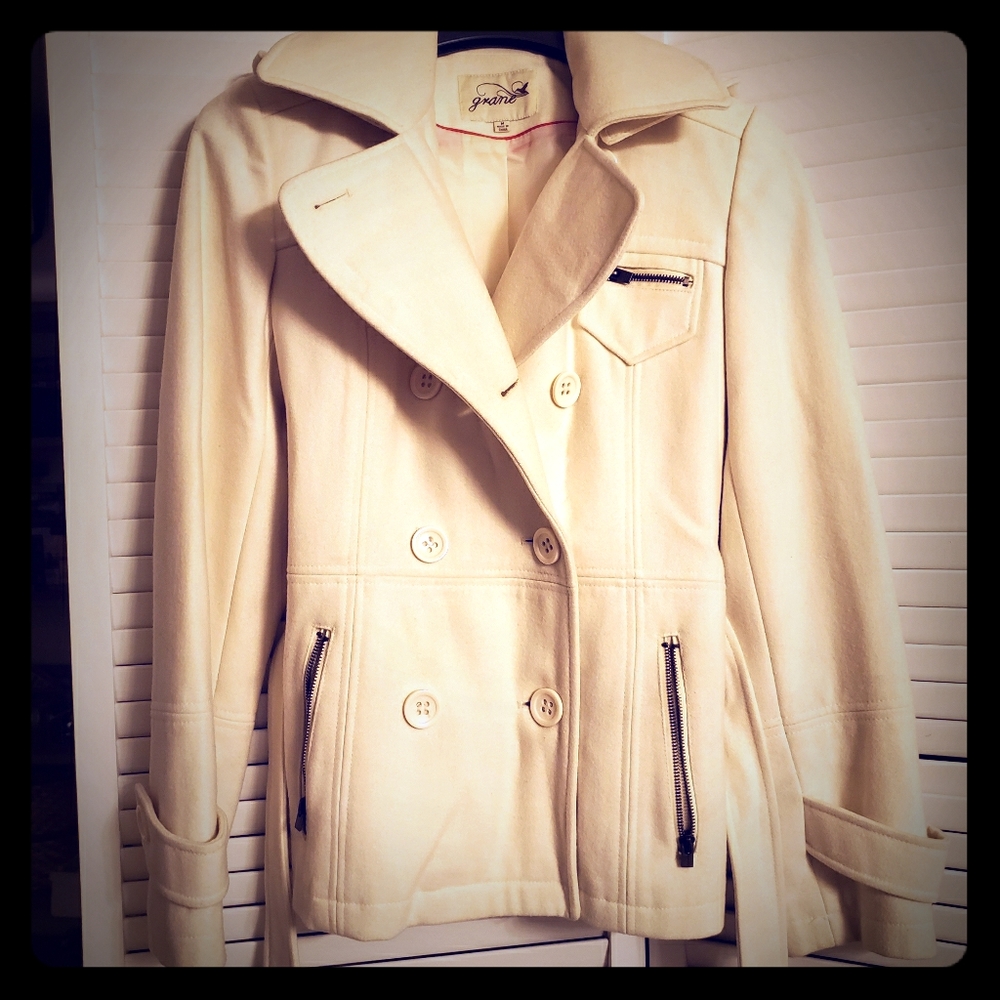 Wool cream colored pea coat in excellent condition